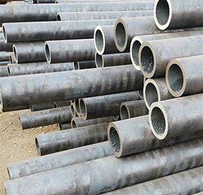 How does the hot-rolled steel pipe process affect the quality of steel pipes